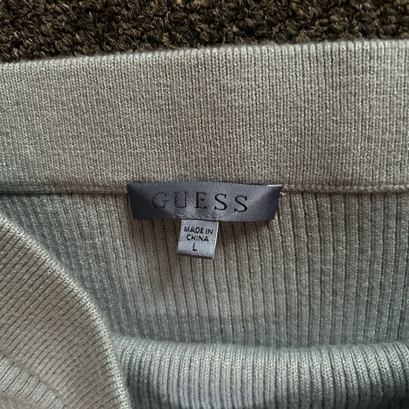 Guess two pieces, light blue top with matching skirt - Picture 4 of 5